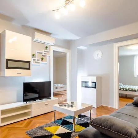 Apartment Klarina *