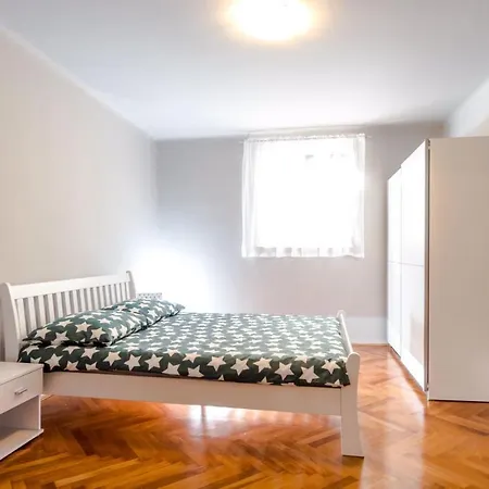 Apartman Klarina *
